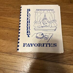 RARE Blueberry Favorites MCBA MA Cultivated Blueberry Growers Cookbook 1987
